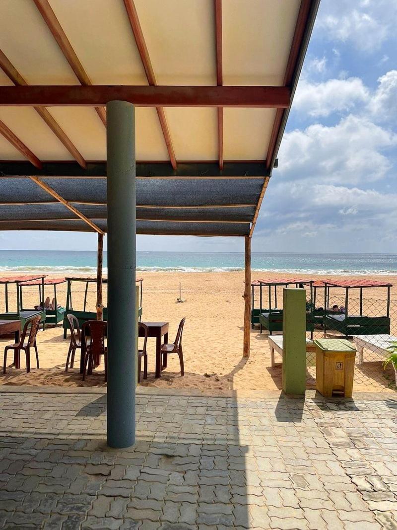 فندق سيريناد بيتش هيكادوفا المظهر الخارجي الصورة
